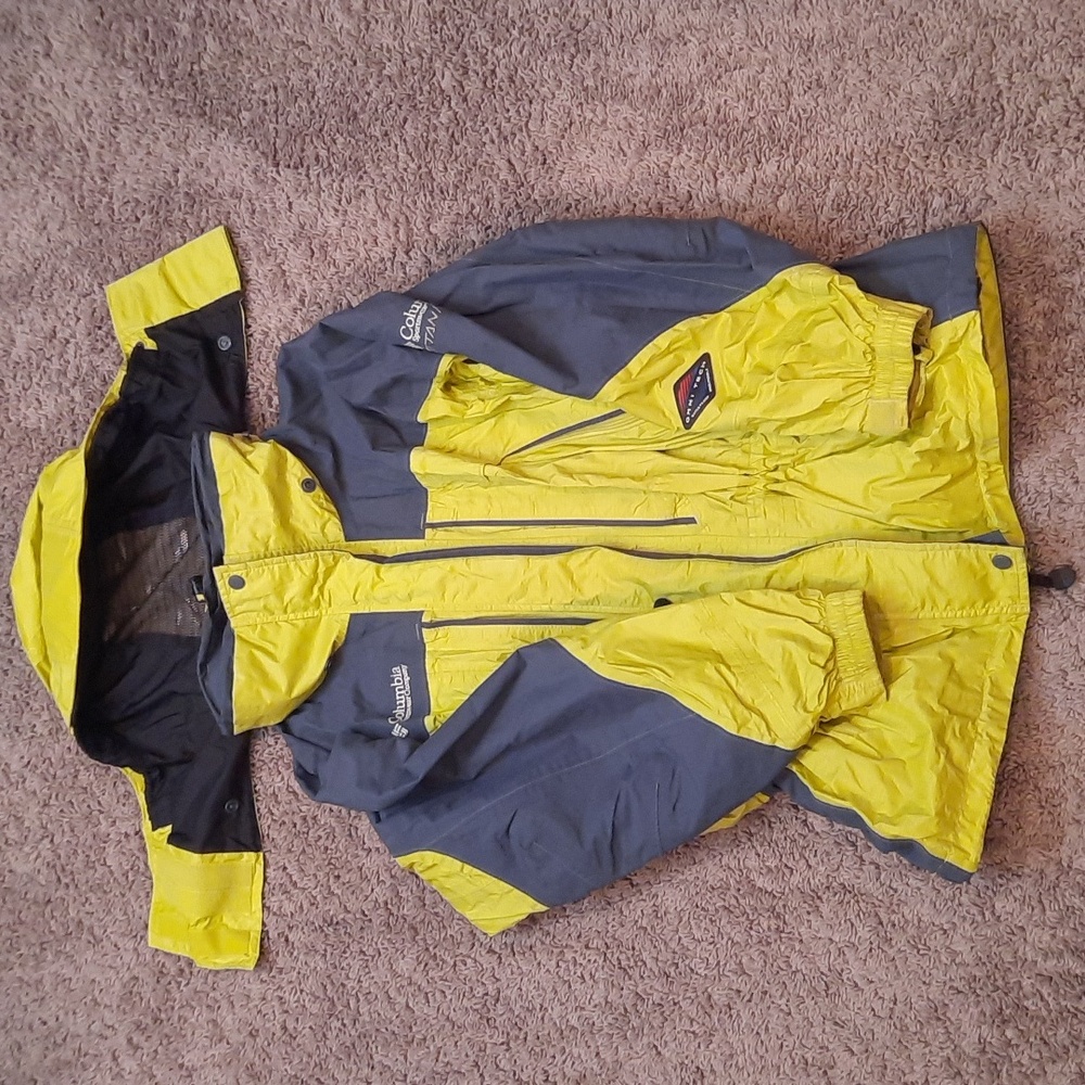 Columbia Omni Tech Titanium Waterproof Jacket Shell